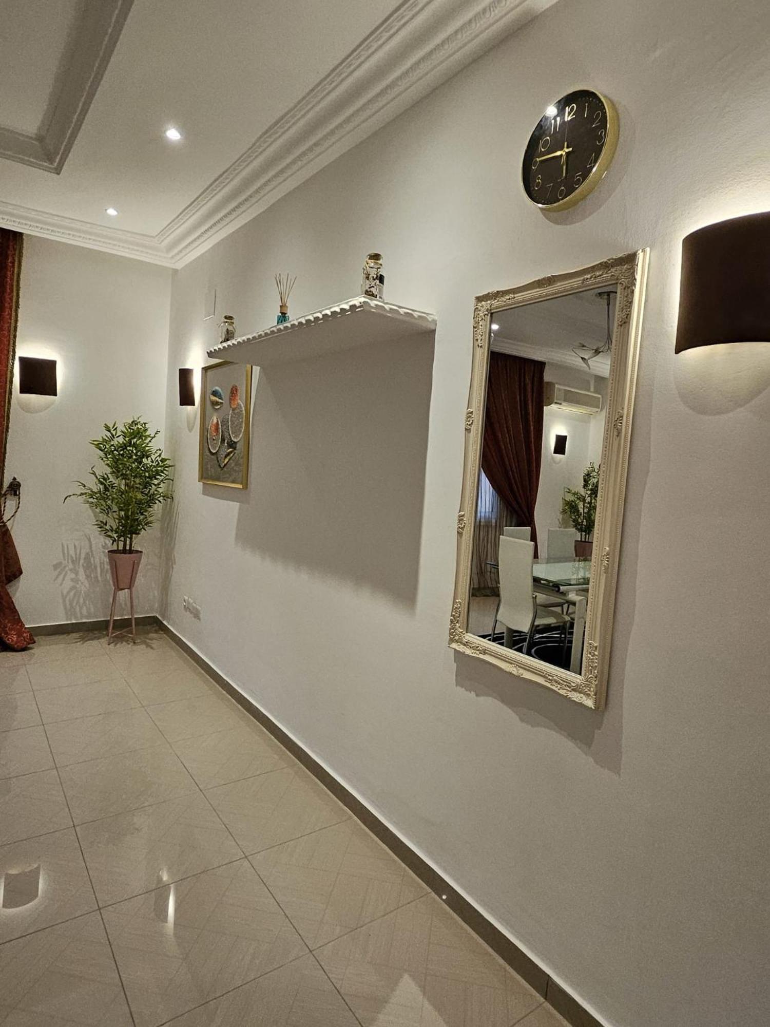 Octave'S Apt Pointe Noire Exterior photo
